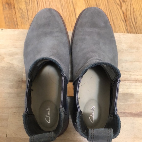 Clarkdale Arlo Taupe Suede size 7 - Picture 3 of 7